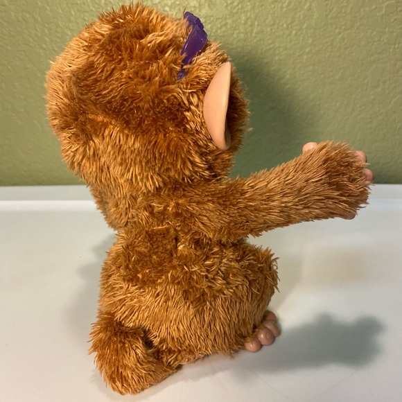Hasbro FurReal Friends Baby Cuddles Monkey - Picture 5 of 12